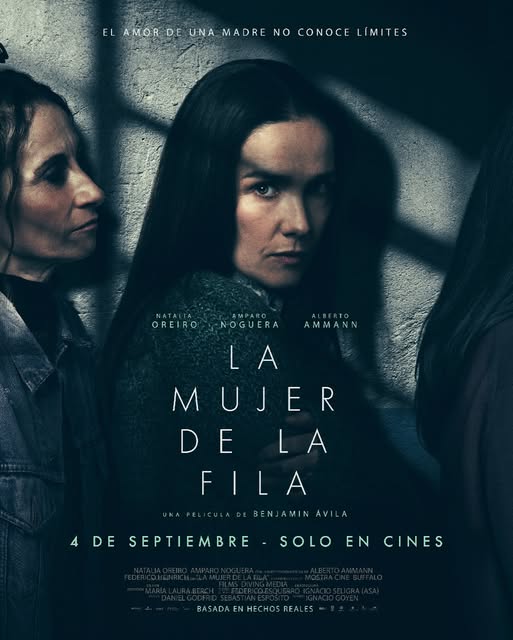 MOVING PICS - LA MUJER DE LA FILA